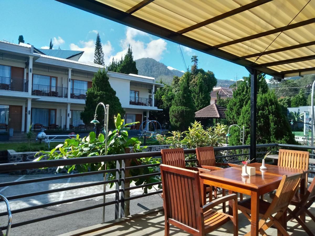 Hotel Pondok Asri Тавангмангу Экстерьер фото